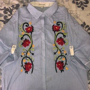 Long sleeve button up colar top